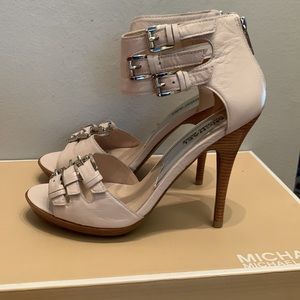 Michael Kors Tinsley Ankke Sandals